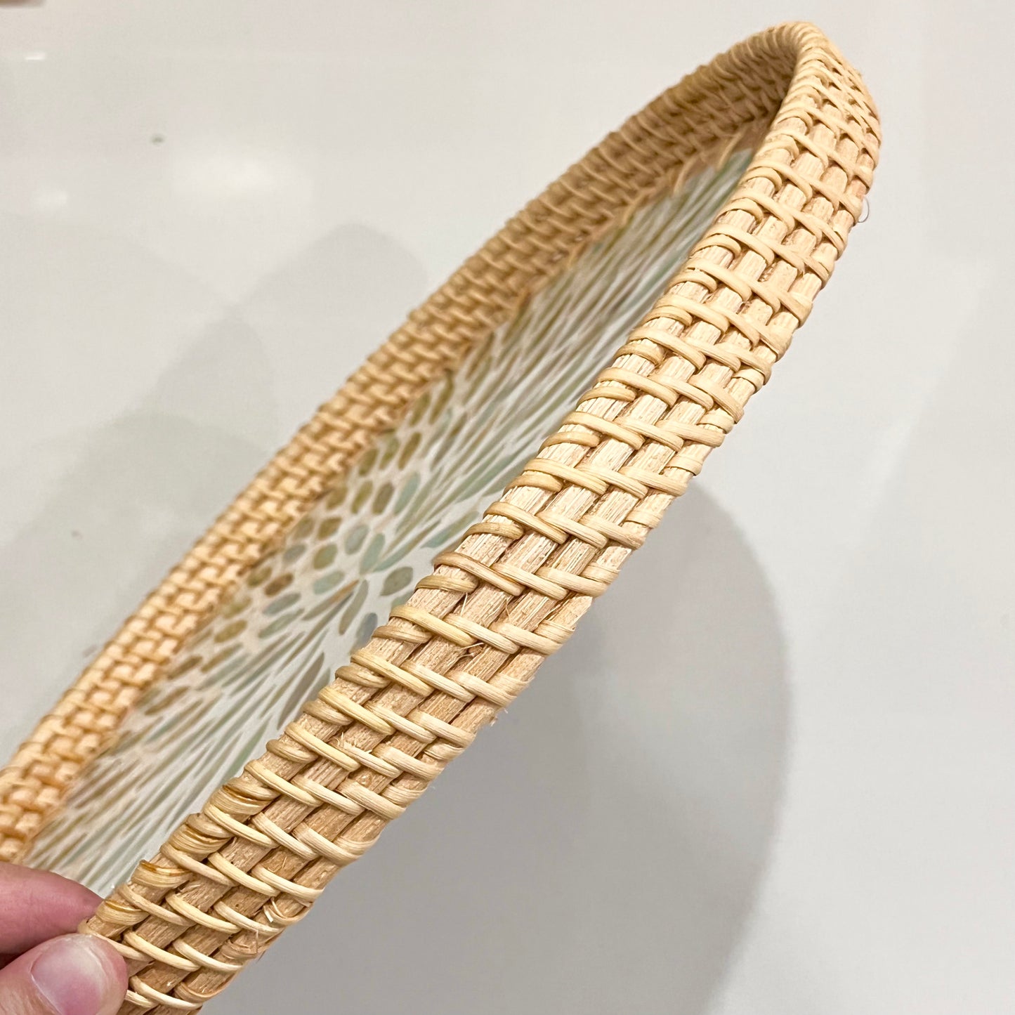 Aqua flower Hand-woven Rattan & Mother Pearl Inlay Round Decoration Serving Tray