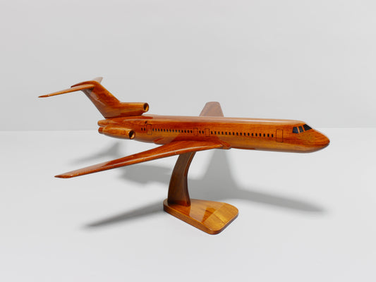 Front-right view of Boeing 727 mahogany scale model