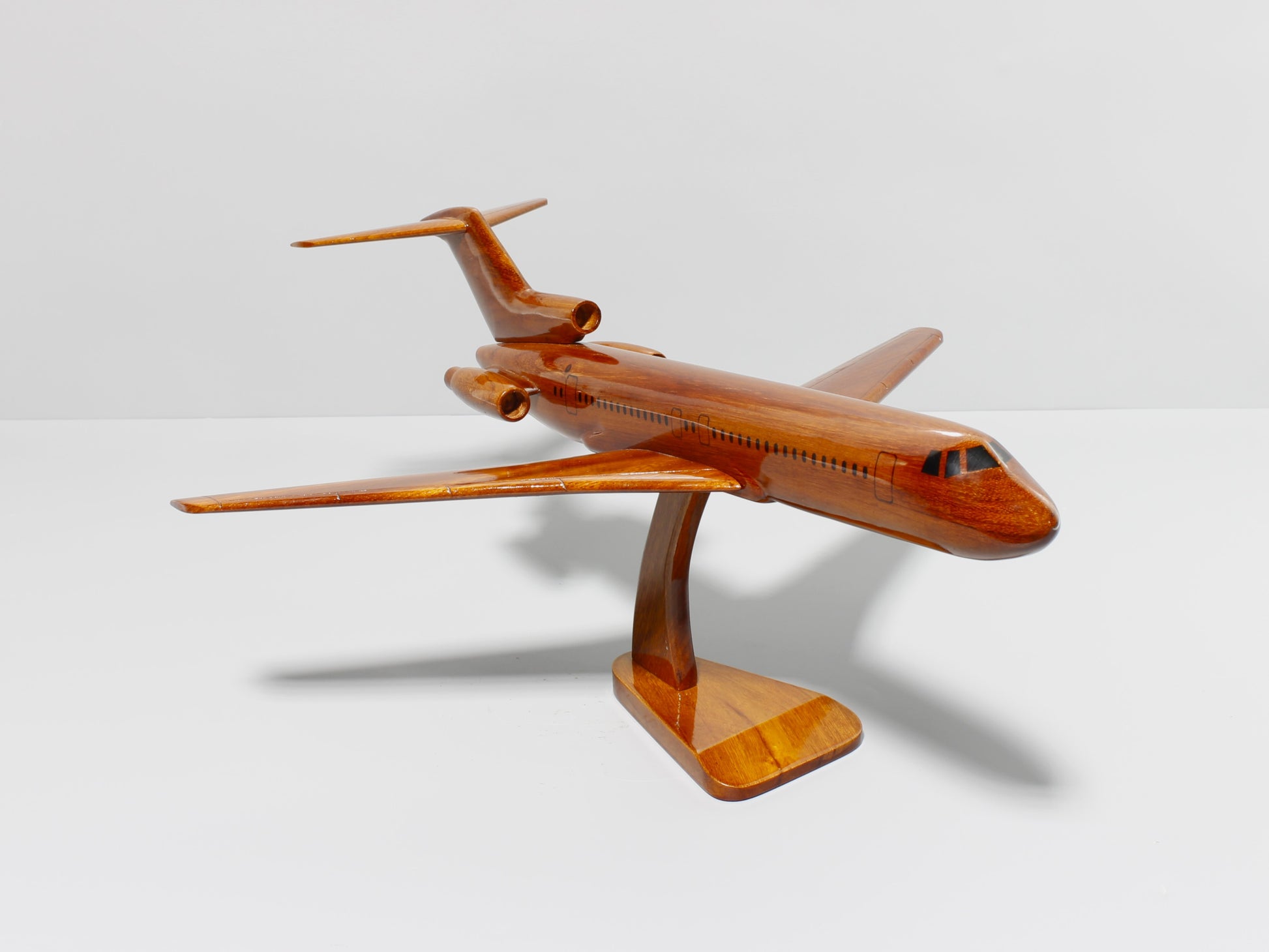 Boeing 727 wooden model – angled top-down view