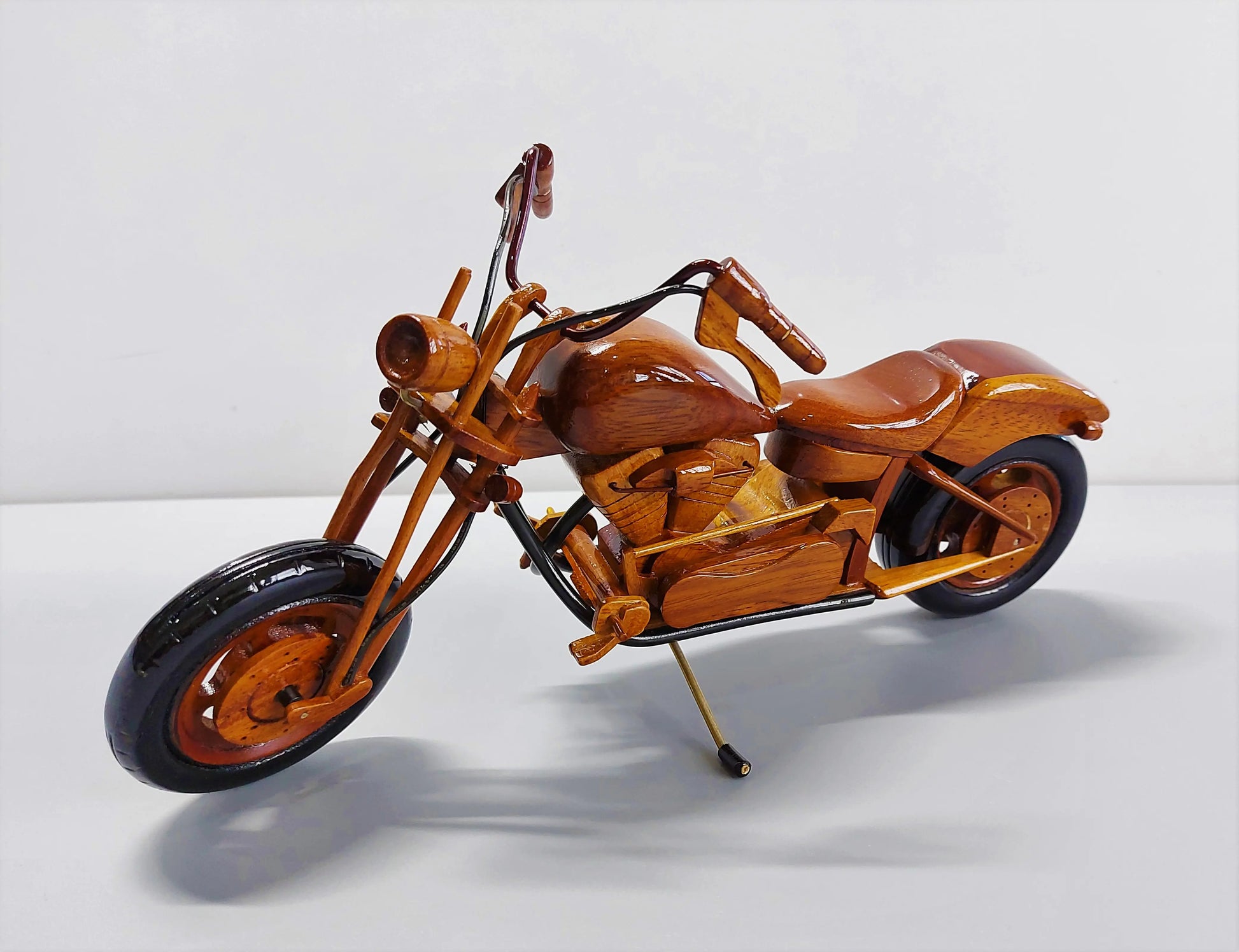 Chopper wood model – full left side profile with engine detail