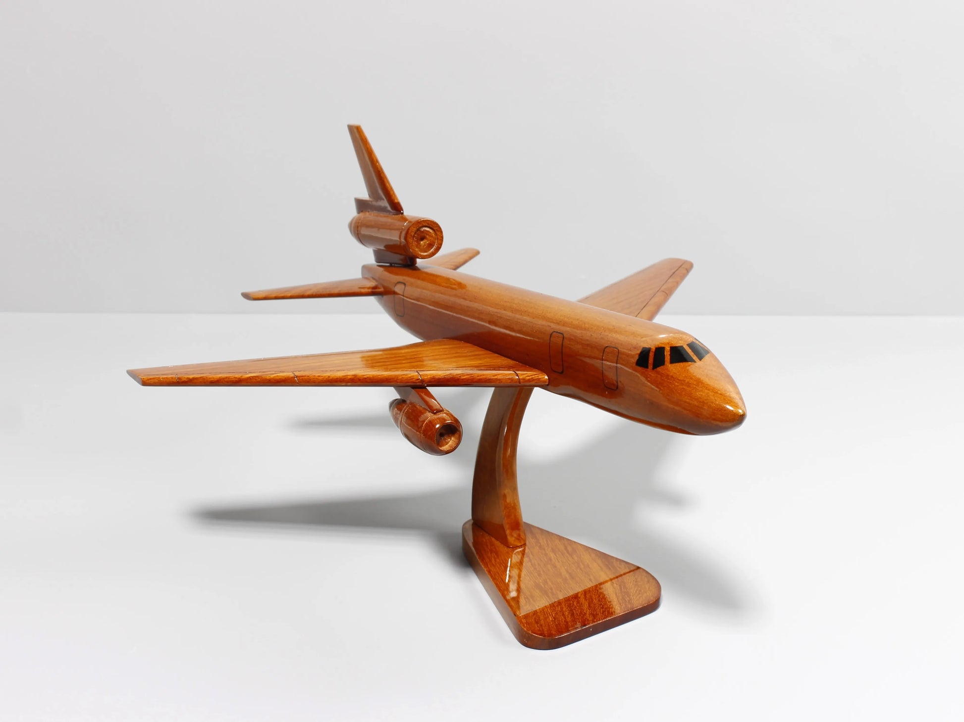 Front view of KC-10 Extender Air Force wood model aircraft with refueling boom – Premiumwoodart