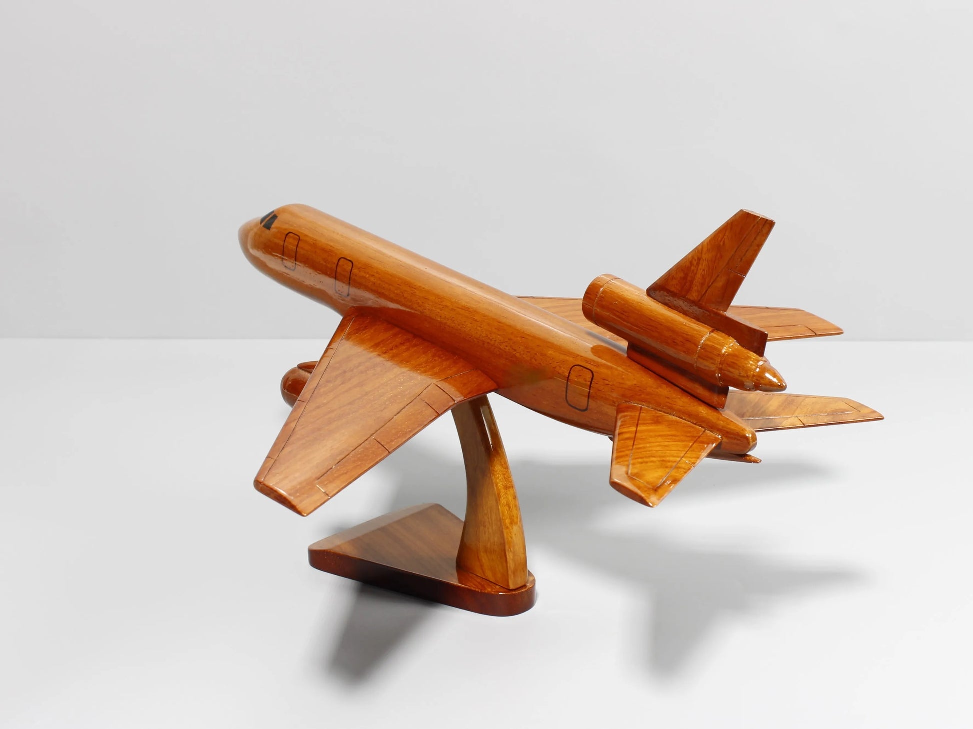 Underside and wing detail of KC-10 trijet tanker woodcraft model – Premiumwoodart