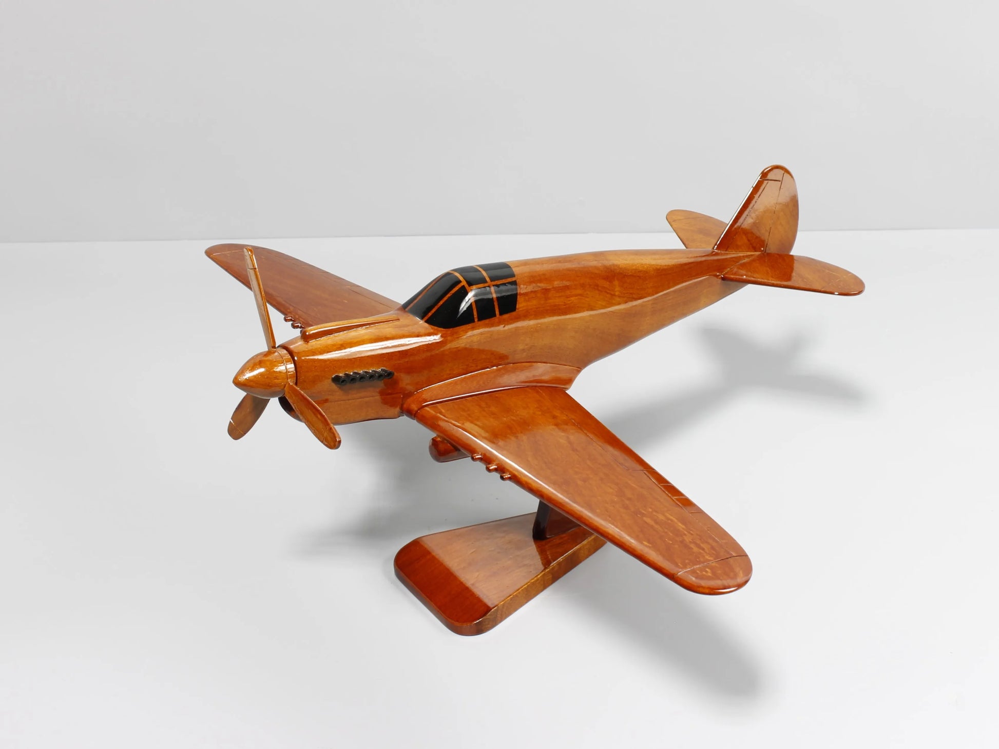 Collectible wooden model of the P-40 fighter aircraft in elegant finish – Premiumwoodart