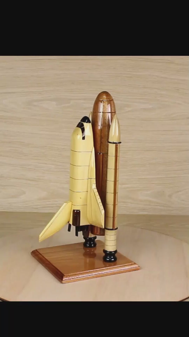 NASA's Space ShuttleVietnamwoodmodel