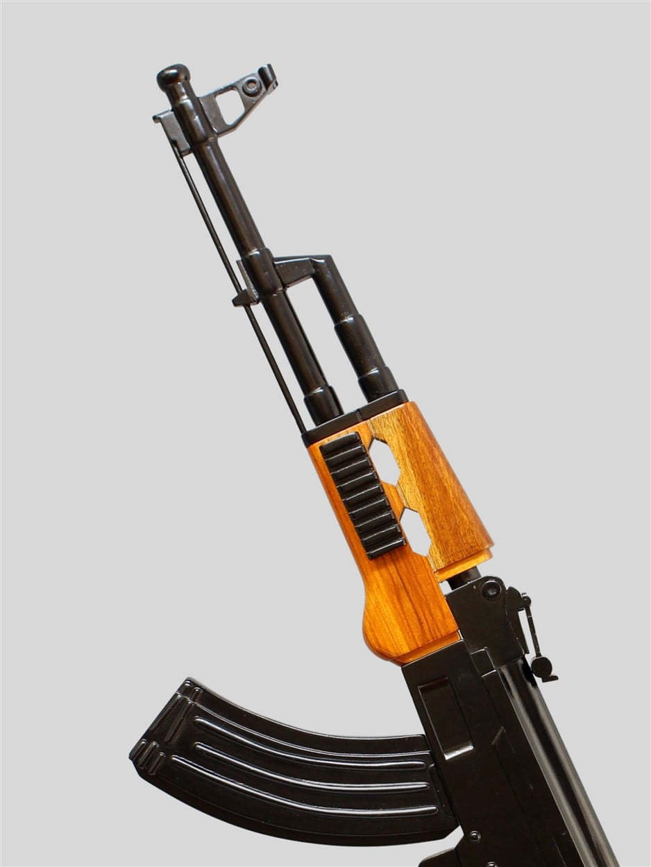 AK-47 Kalashnikov full-scaleVietnamwoodmodel