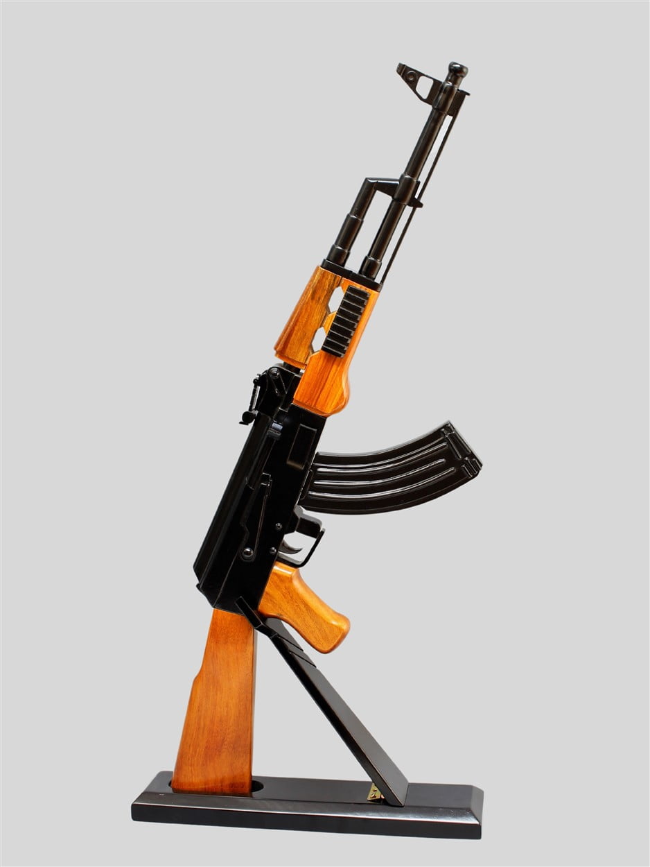 AK-47 Kalashnikov full-scaleVietnamwoodmodel