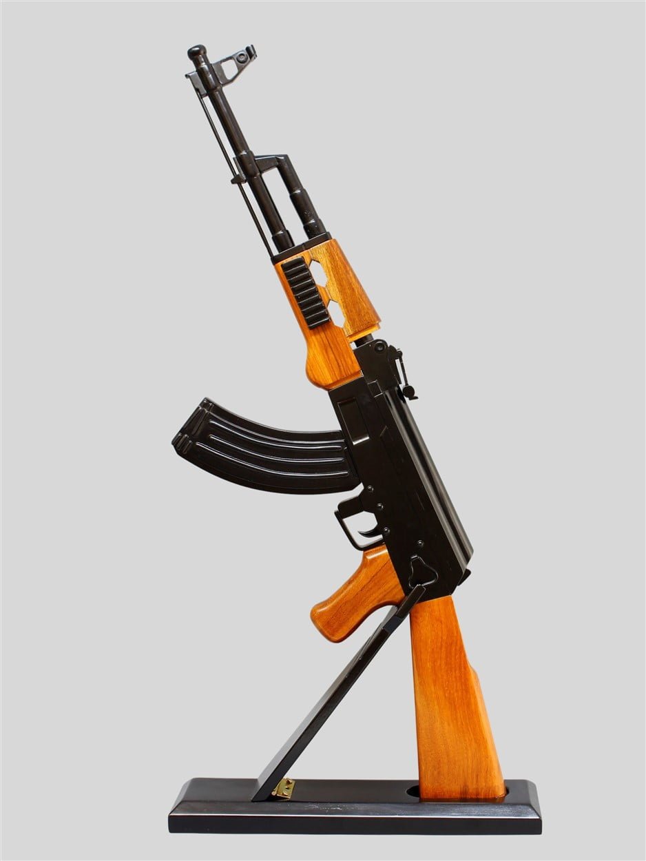 AK-47 Kalashnikov full-scaleVietnamwoodmodel