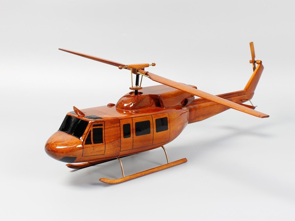 Bell 212 Twin Huey / UH-1N Huey Wood ModelVietnamwoodmodel