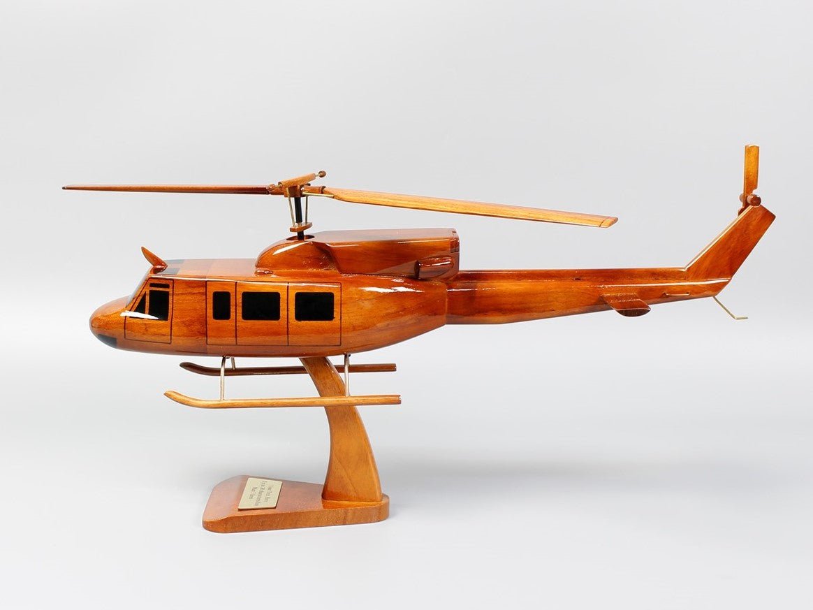 Bell 212 Twin Huey / UH-1N Huey Wood ModelVietnamwoodmodel