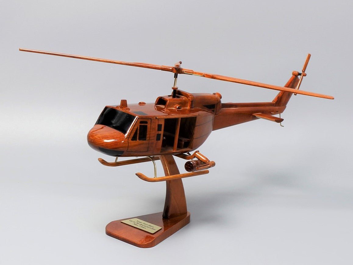 Bell UH-1 Huey GunshipVietnamwoodmodel