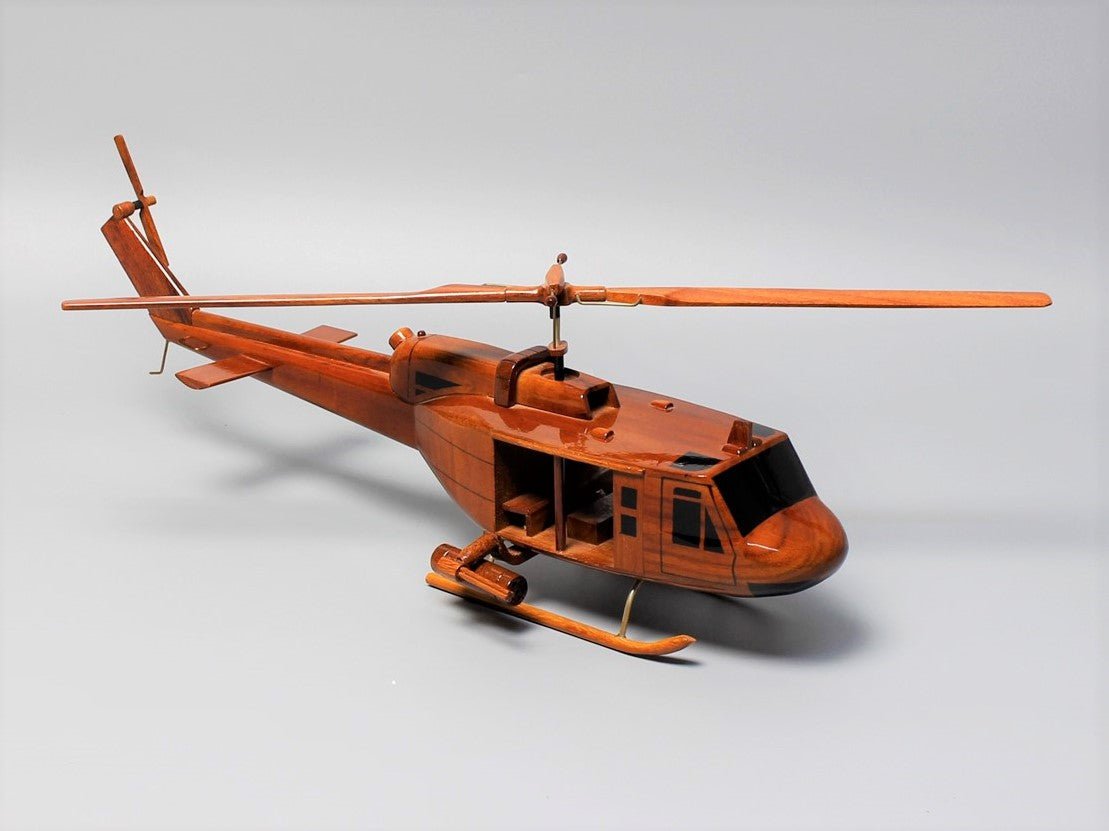 Bell UH-1 Huey GunshipVietnamwoodmodel