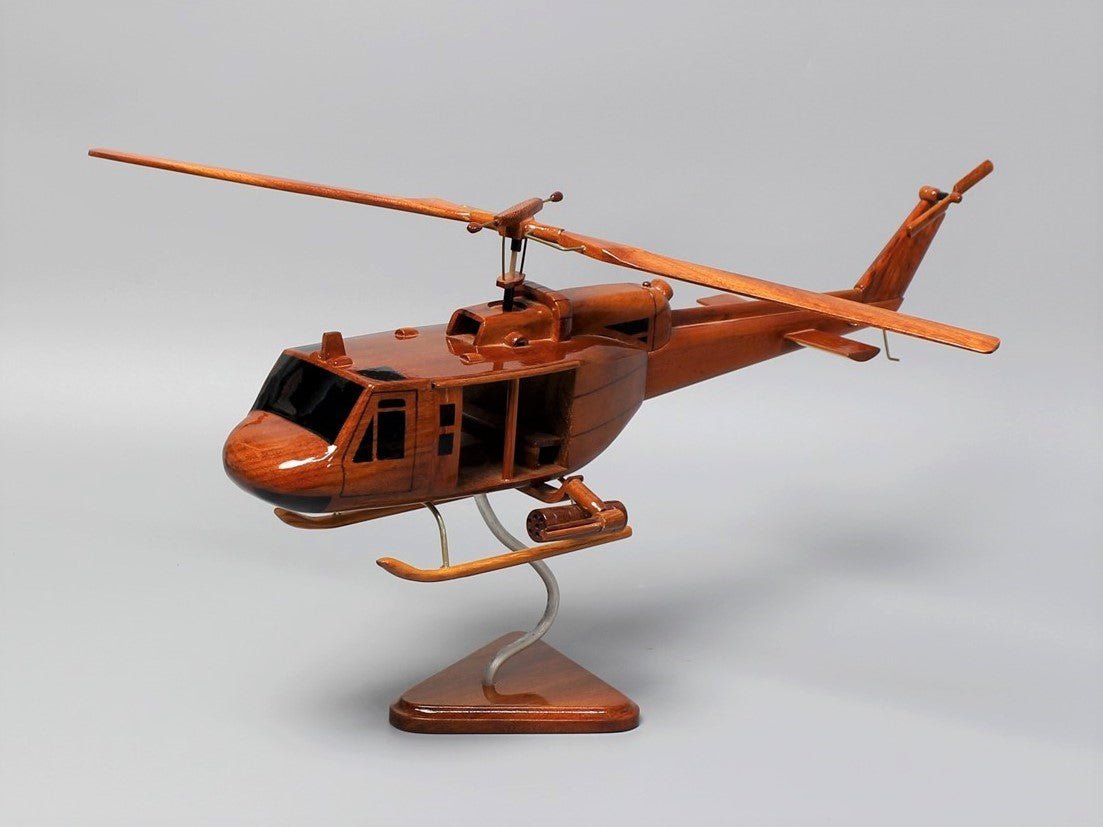 Bell UH-1 Huey GunshipVietnamwoodmodel