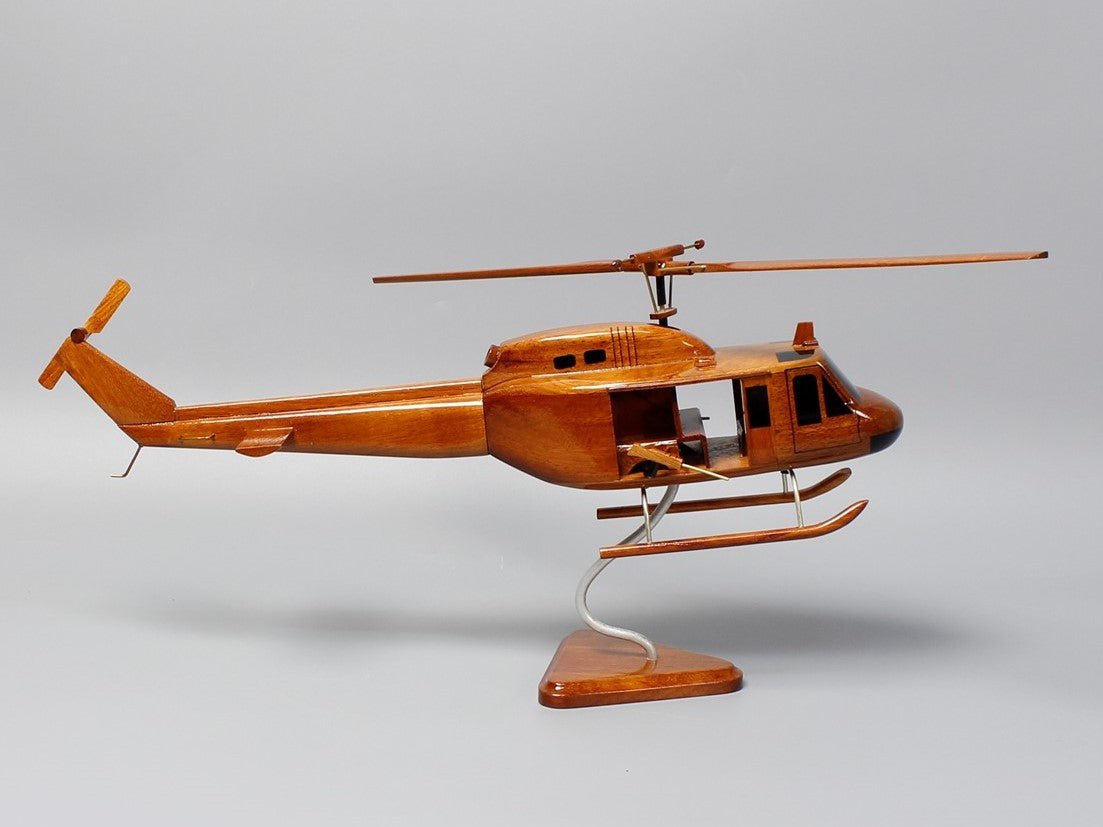 Bell UH-1 Huey helicopterVietnamwoodmodel
