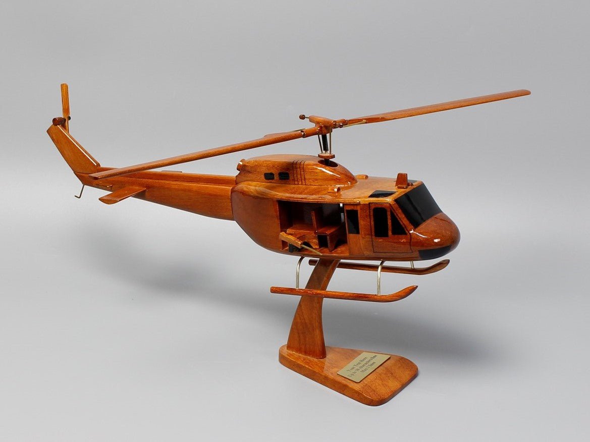 Bell UH-1 Huey helicopterVietnamwoodmodel