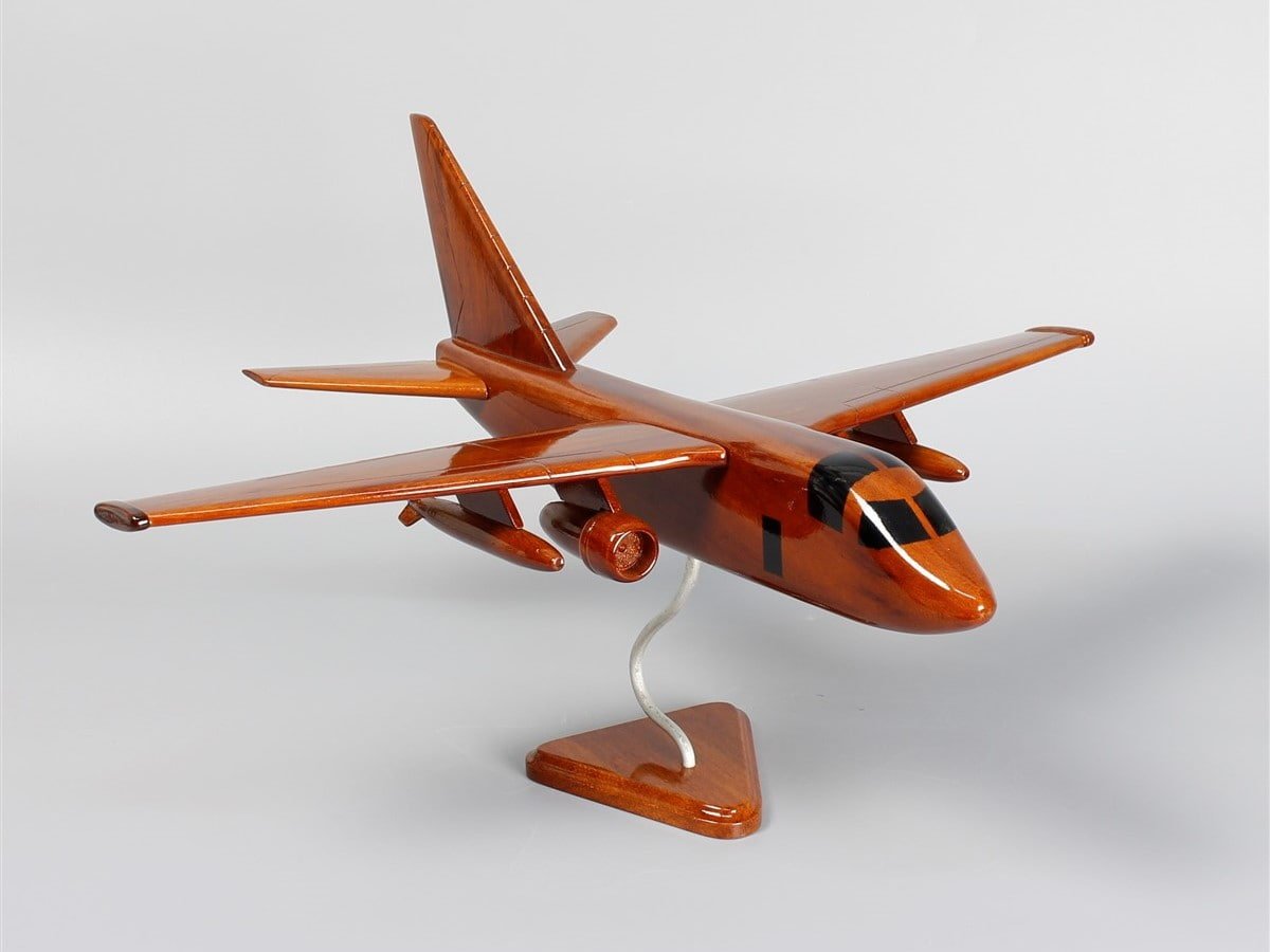 Exquisite Handcrafted Lockheed S-3 Viking Wood Model – An Aviation Enthusiast's Dream!Vietnamwoodmodel