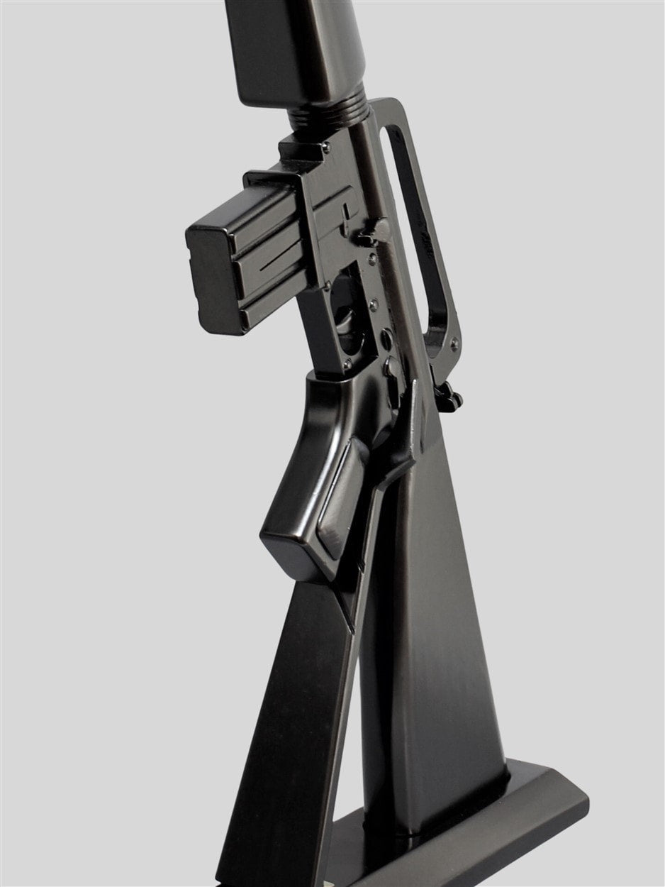 M-16 BLACK GUN (FULL SCALE)Vietnamwoodmodel