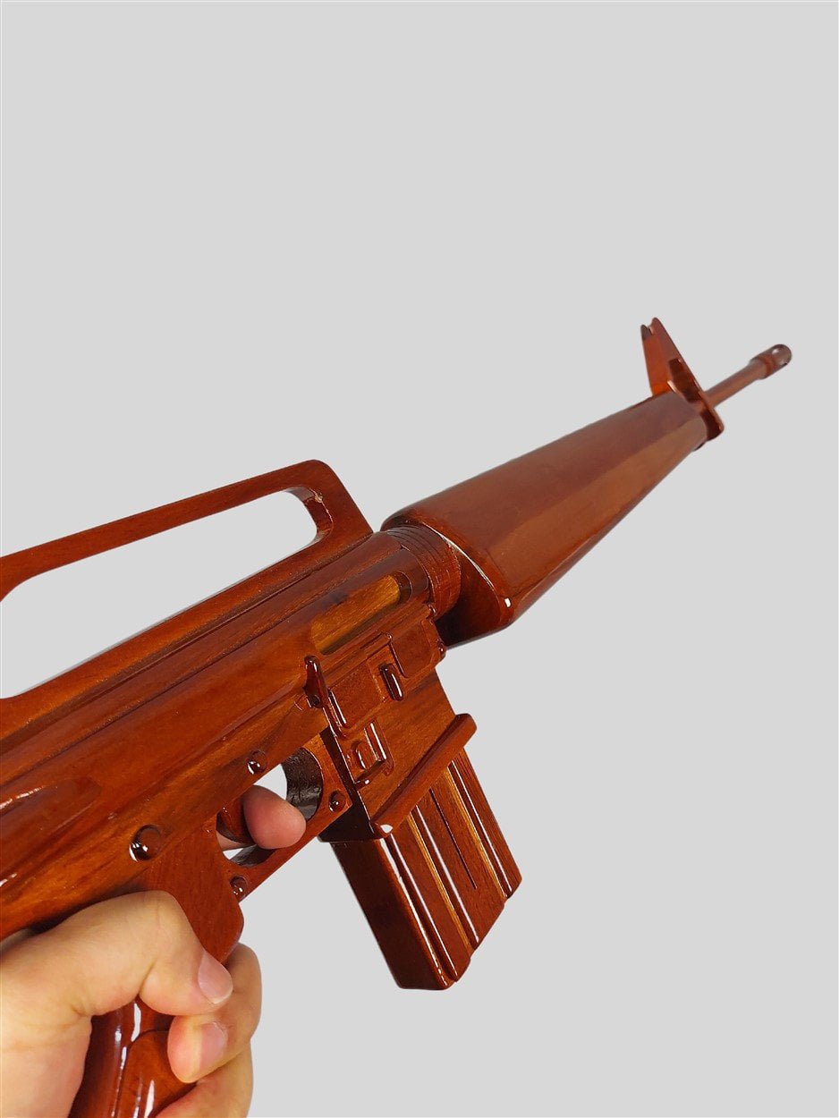 M-16 Rifle (Full scale)Vietnamwoodmodel