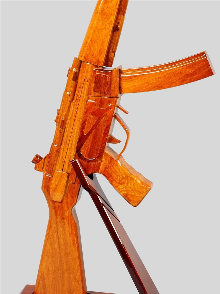 MP-5 GUN (FULL SCALE)Vietnamwoodmodel