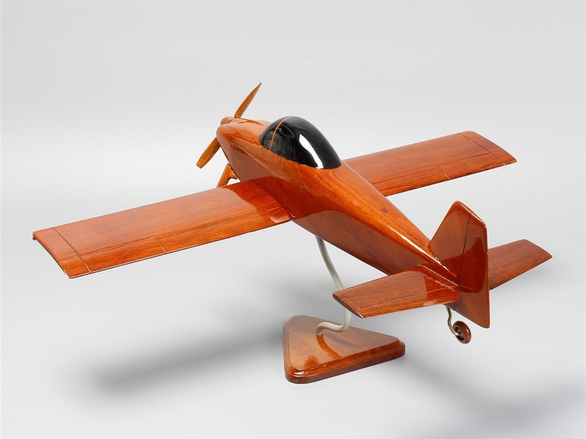 Van's Aircraft RV-6Vietnamwoodmodel