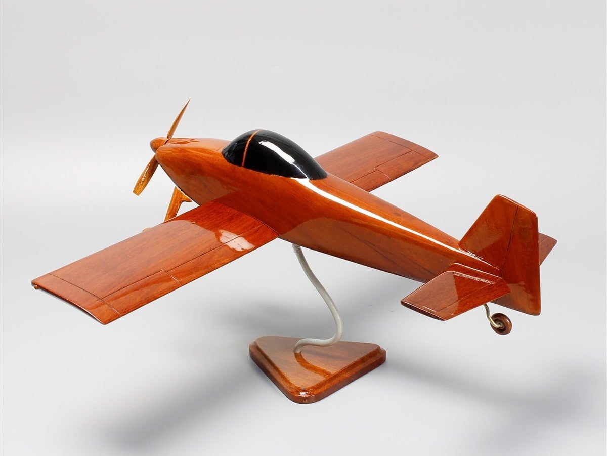 Van's Aircraft RV-6Vietnamwoodmodel