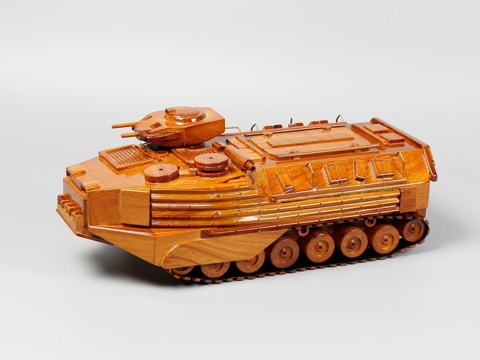 AAV - P7/A1 Assault Amphibious VehicleVietnamwoodmodel