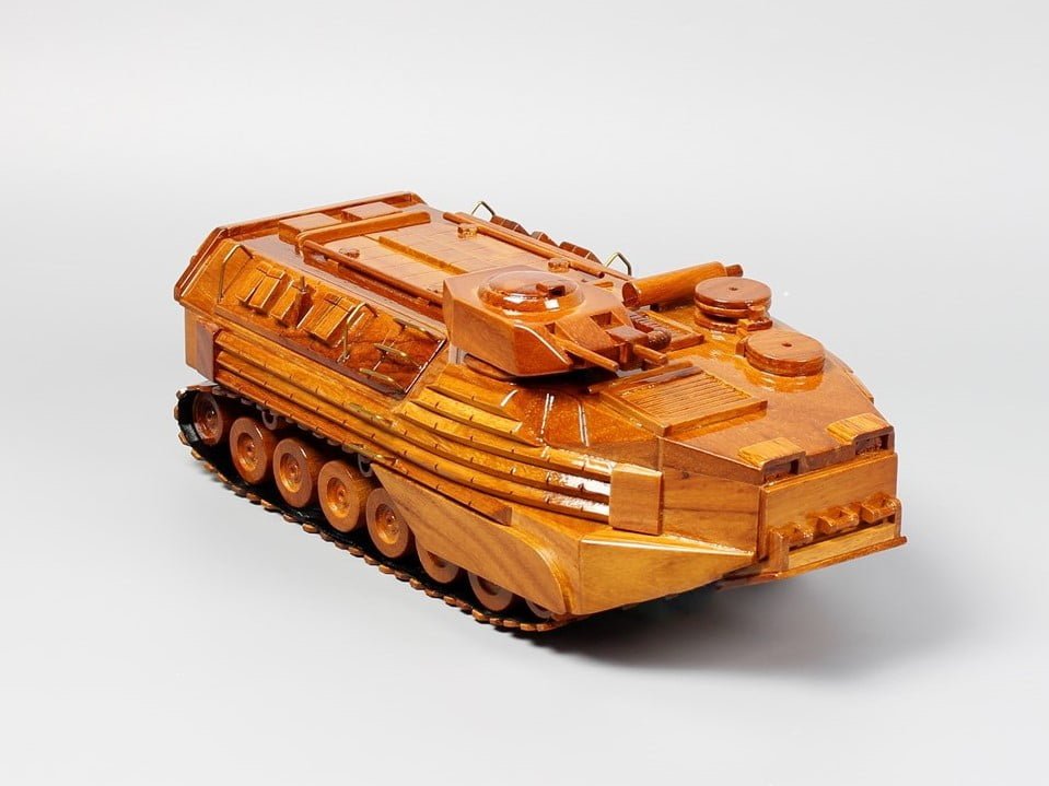 AAV - P7/A1 Assault Amphibious VehicleVietnamwoodmodel