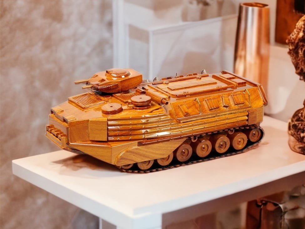 AAV - P7/A1 Assault Amphibious VehicleVietnamwoodmodel