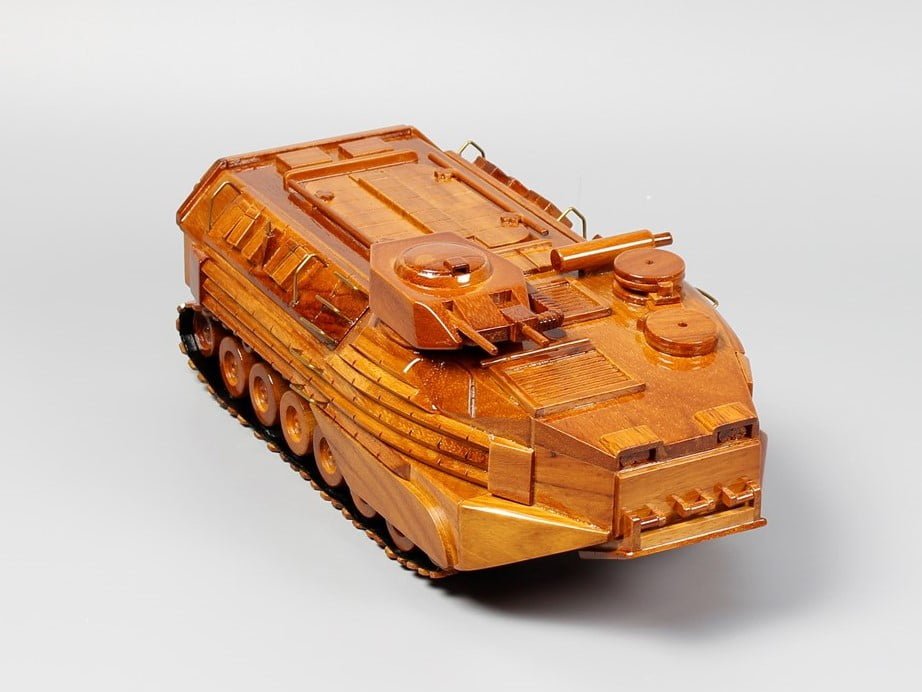 AAV - P7/A1 Assault Amphibious VehicleVietnamwoodmodel