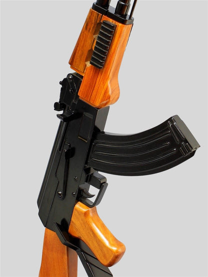 AK-47 Kalashnikov full-scaleVietnamwoodmodel