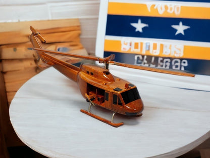 Bell UH-1 Huey helicopterVietnamwoodmodel