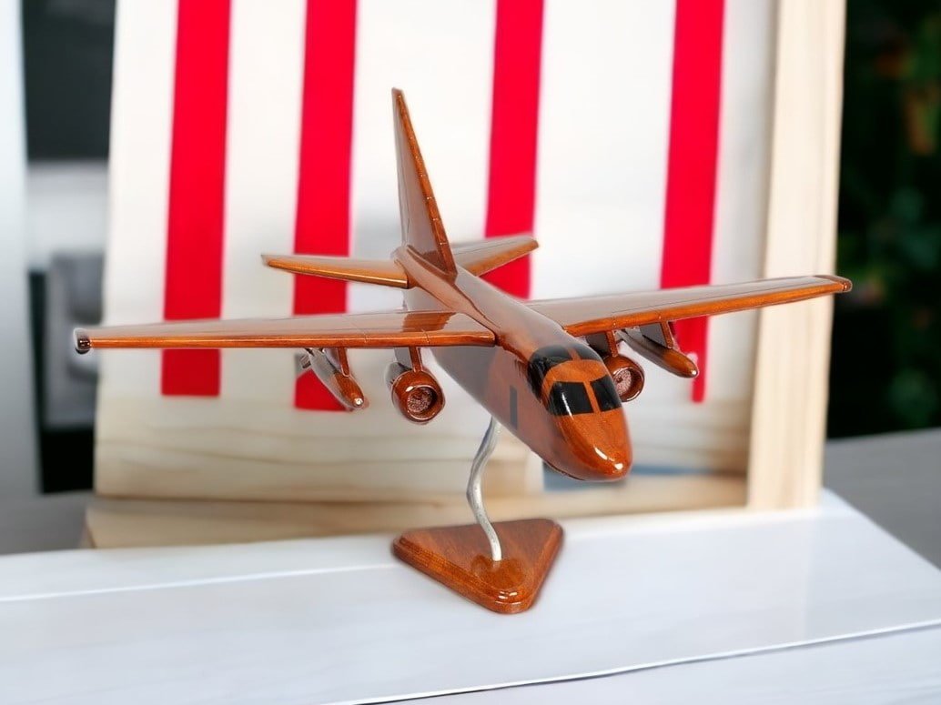 Exquisite Handcrafted Lockheed S-3 Viking Wood Model – An Aviation Enthusiast's Dream!Vietnamwoodmodel
